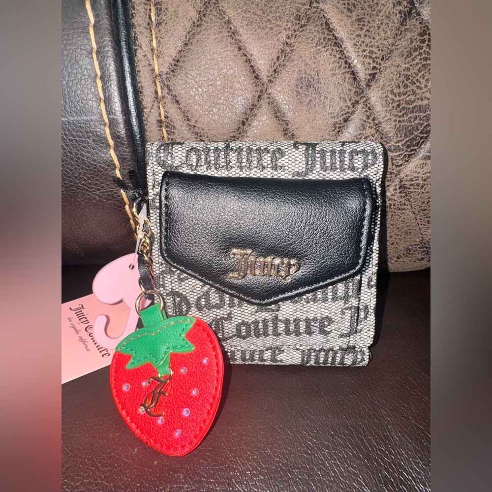 Juicy Couture Freshly Picked Mini Envelope Flap Wallet Black Bags/ Liquorice